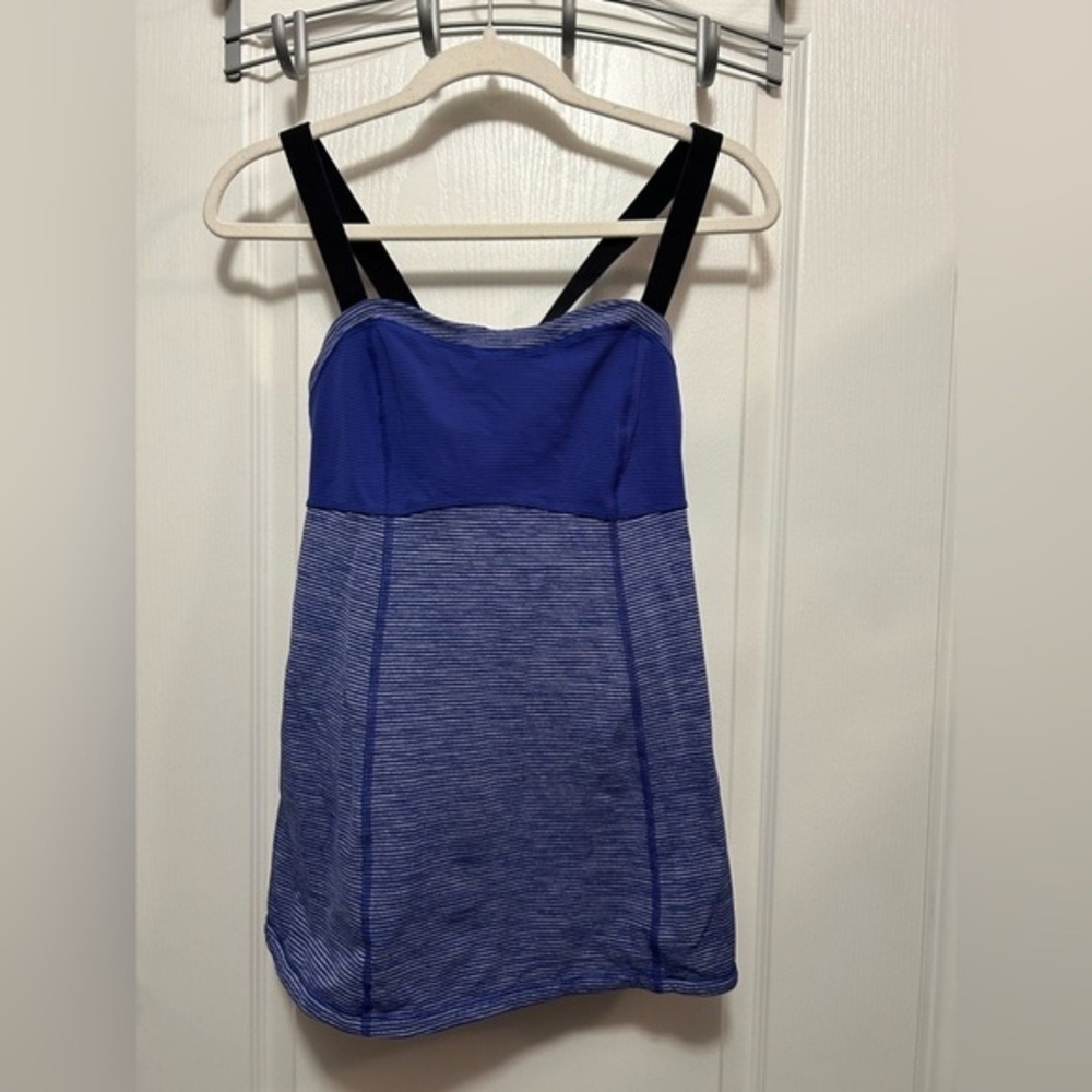 Lululemon Shirt‎ Womens 8 Blue Tonka Stripe Catch Me Tank Built In Bra Top